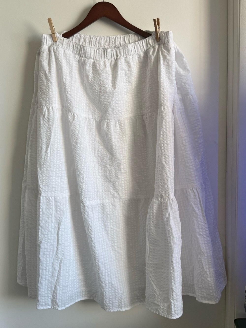 White Old Navy Maxi Skirt Size 4xl